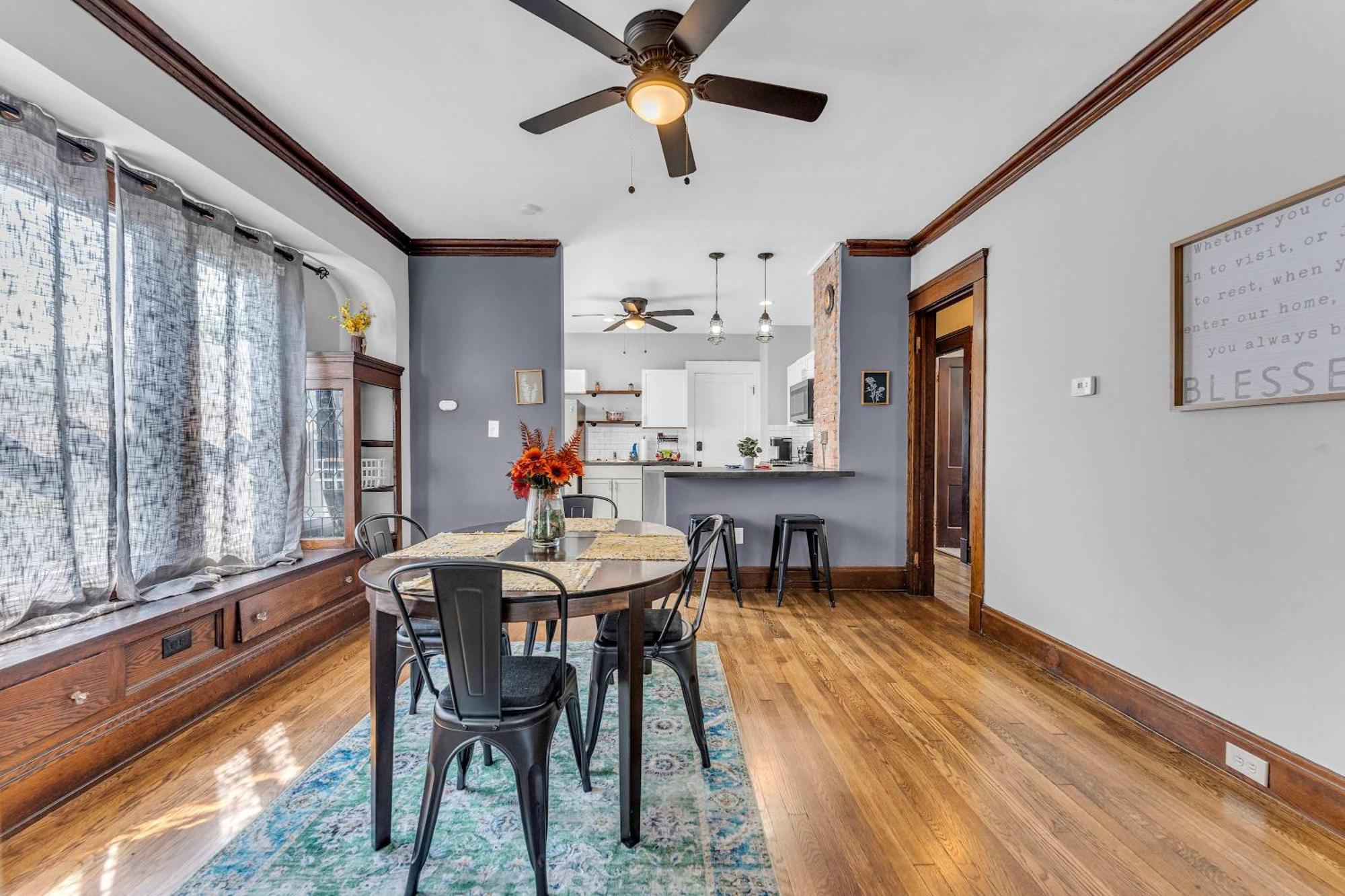 קליבלנד Beautifully Remodeled Duplex Apt In West Blvd מראה חיצוני תמונה