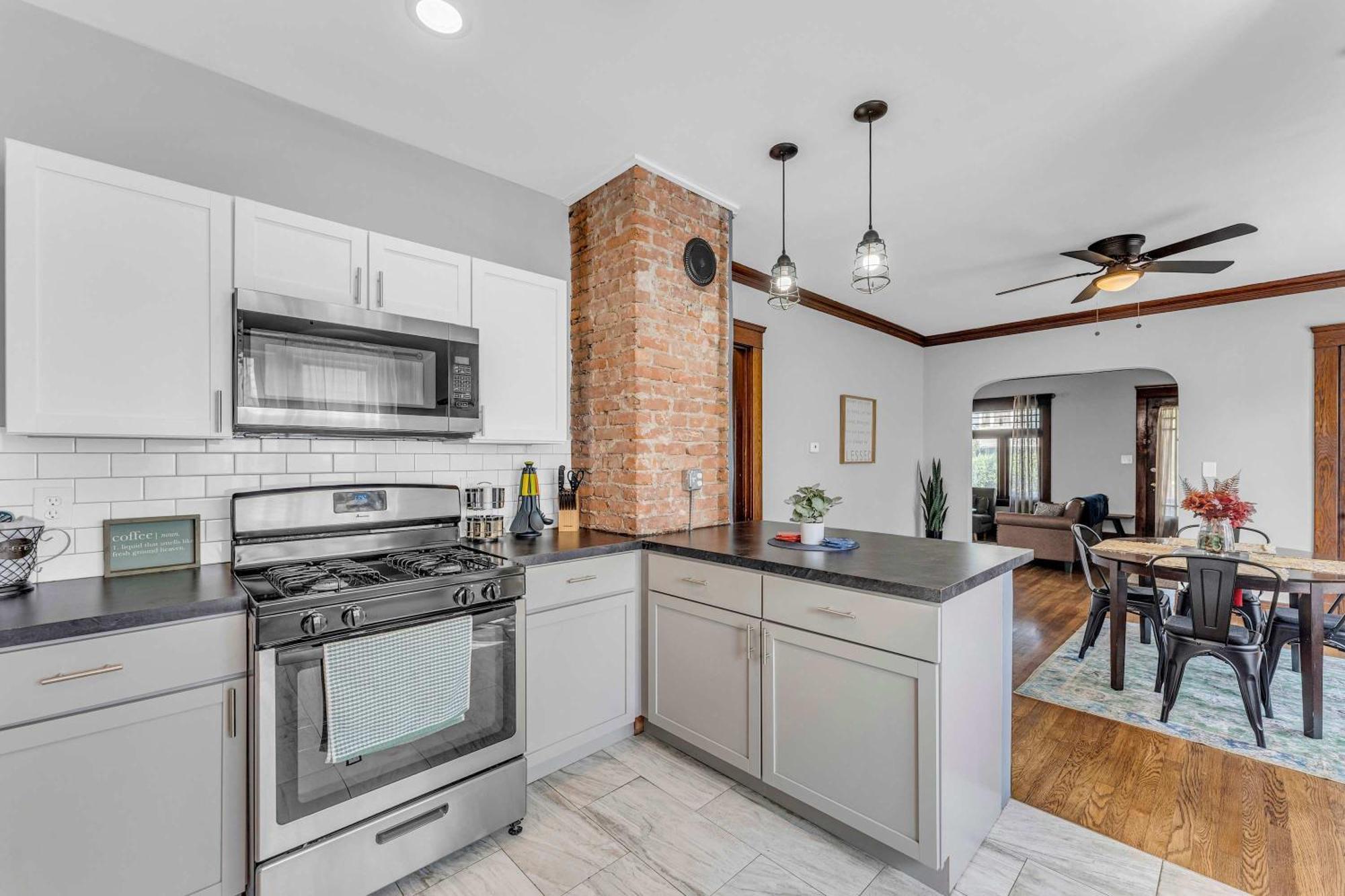 קליבלנד Beautifully Remodeled Duplex Apt In West Blvd מראה חיצוני תמונה