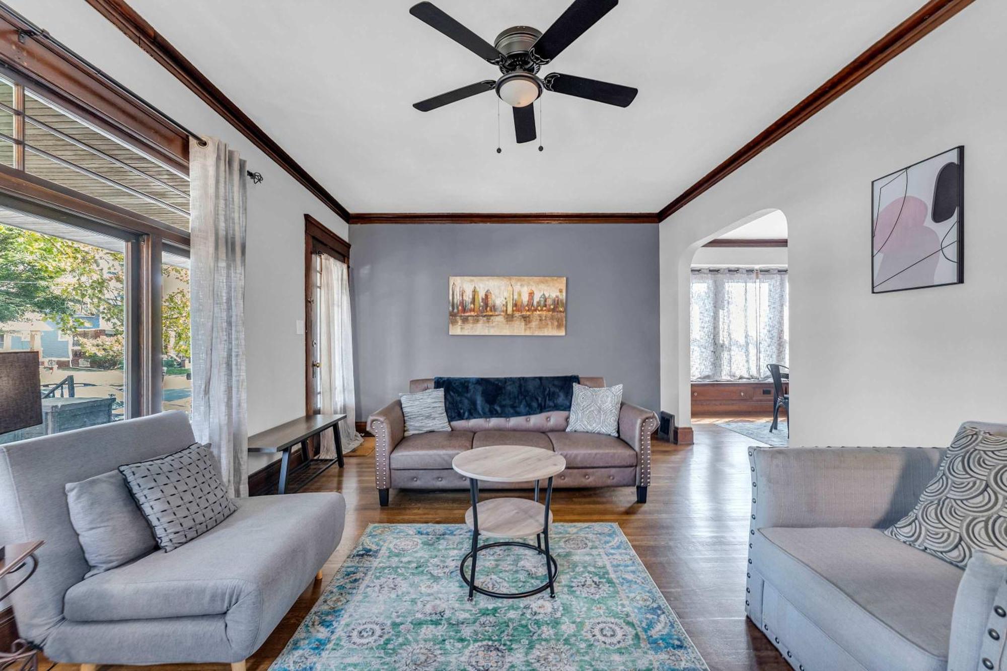קליבלנד Beautifully Remodeled Duplex Apt In West Blvd מראה חיצוני תמונה