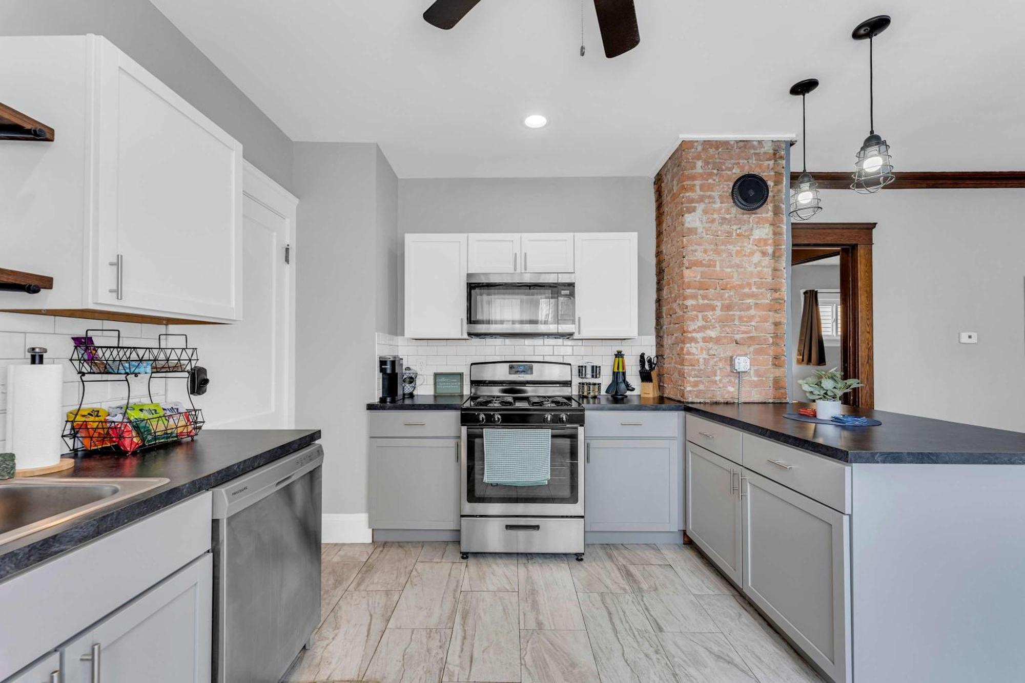 קליבלנד Beautifully Remodeled Duplex Apt In West Blvd מראה חיצוני תמונה
